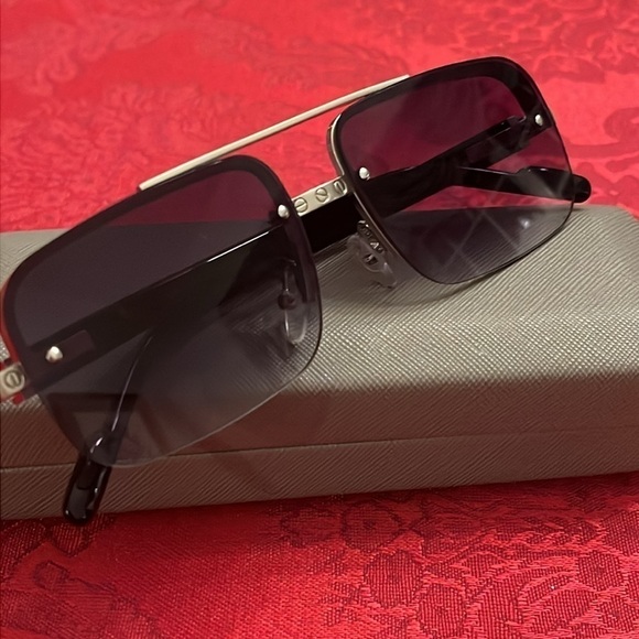 NWOT John Varvatos Square Metal Frame Rimless Sunglasses Smoky Gradient Lens - Picture 3 of 14